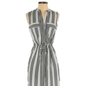 H&M blue striped dress with pockets